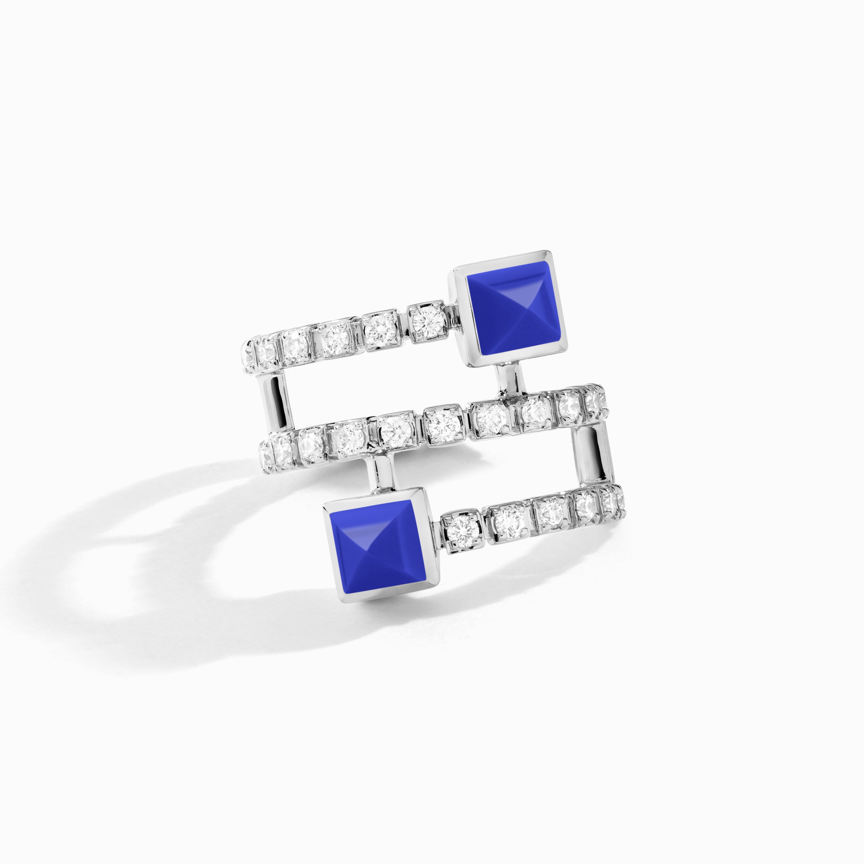 Cleo Lotus Twist Ear Cuff (Single R) — фото 2