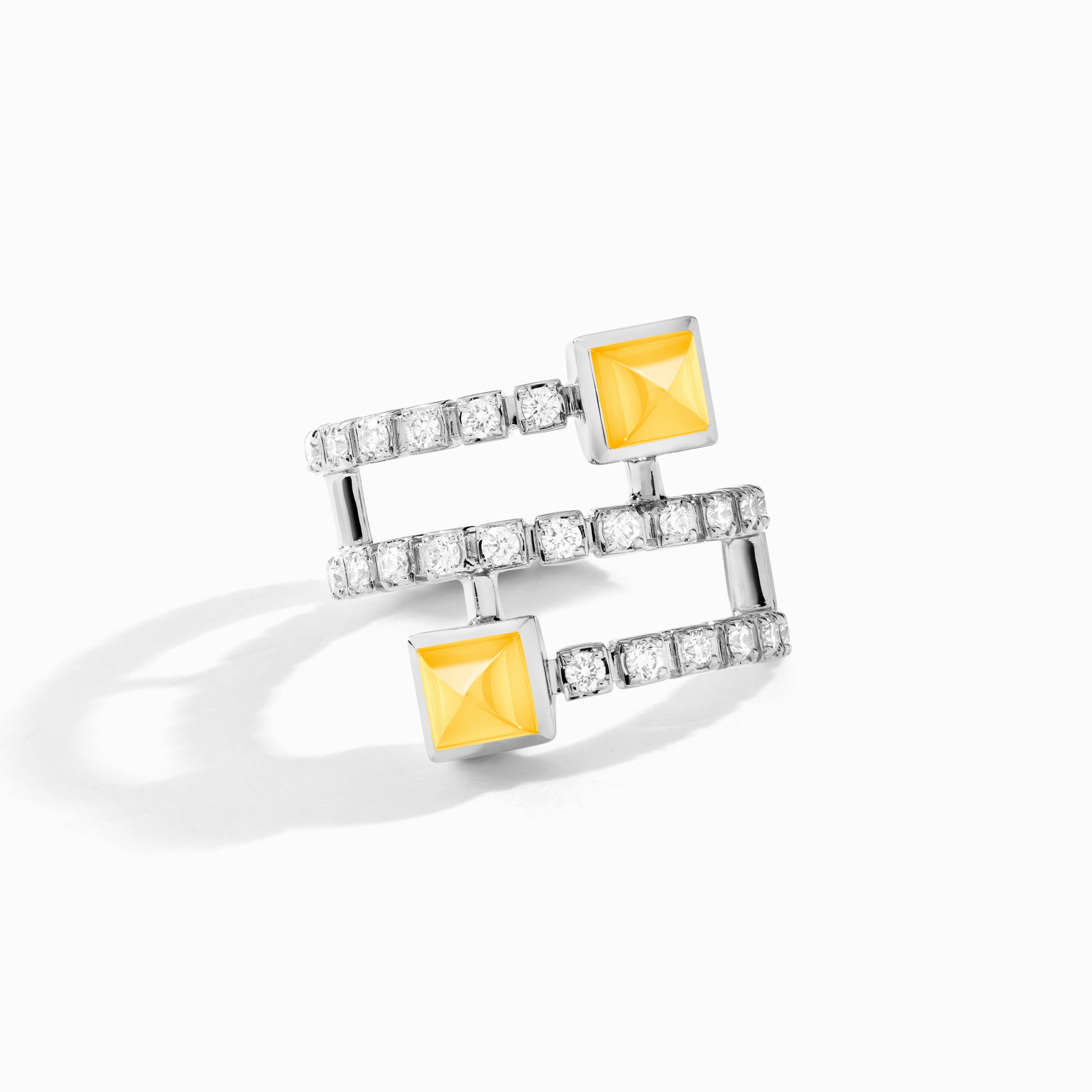Cleo Lotus Twist Ear Cuff (Single R) — фото 30