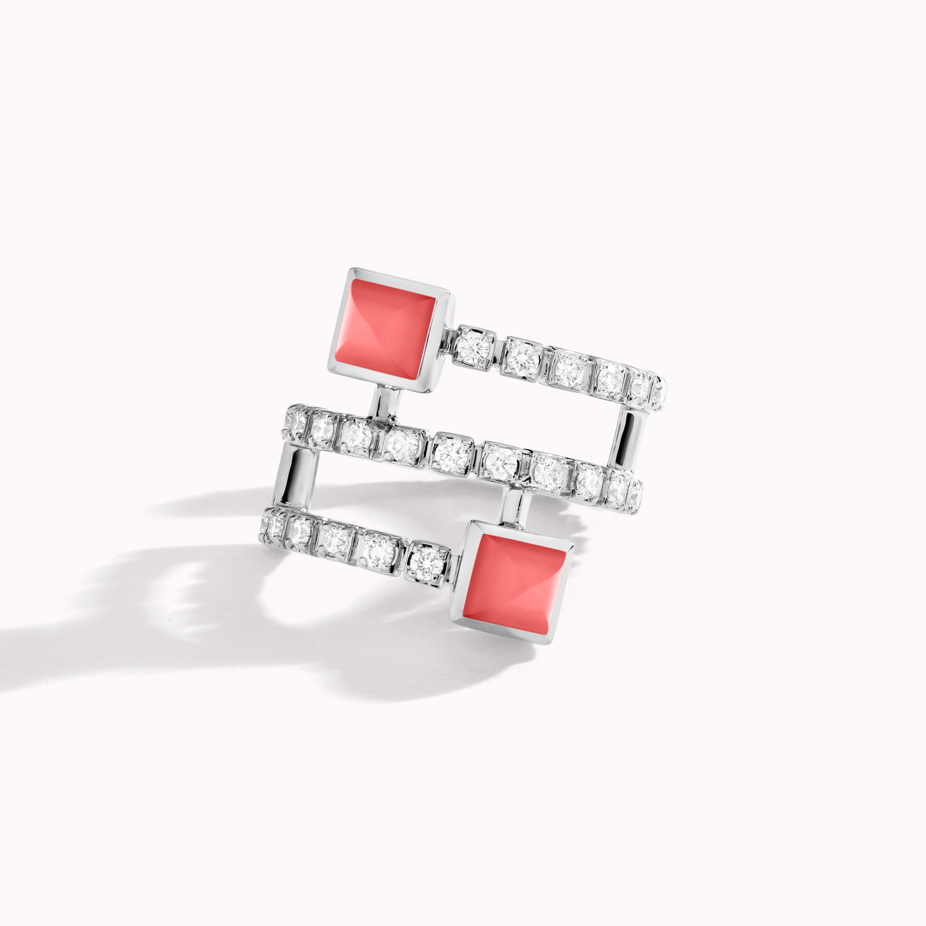 Cleo Lotus Twist Ear Cuff (Single L) — фото 15