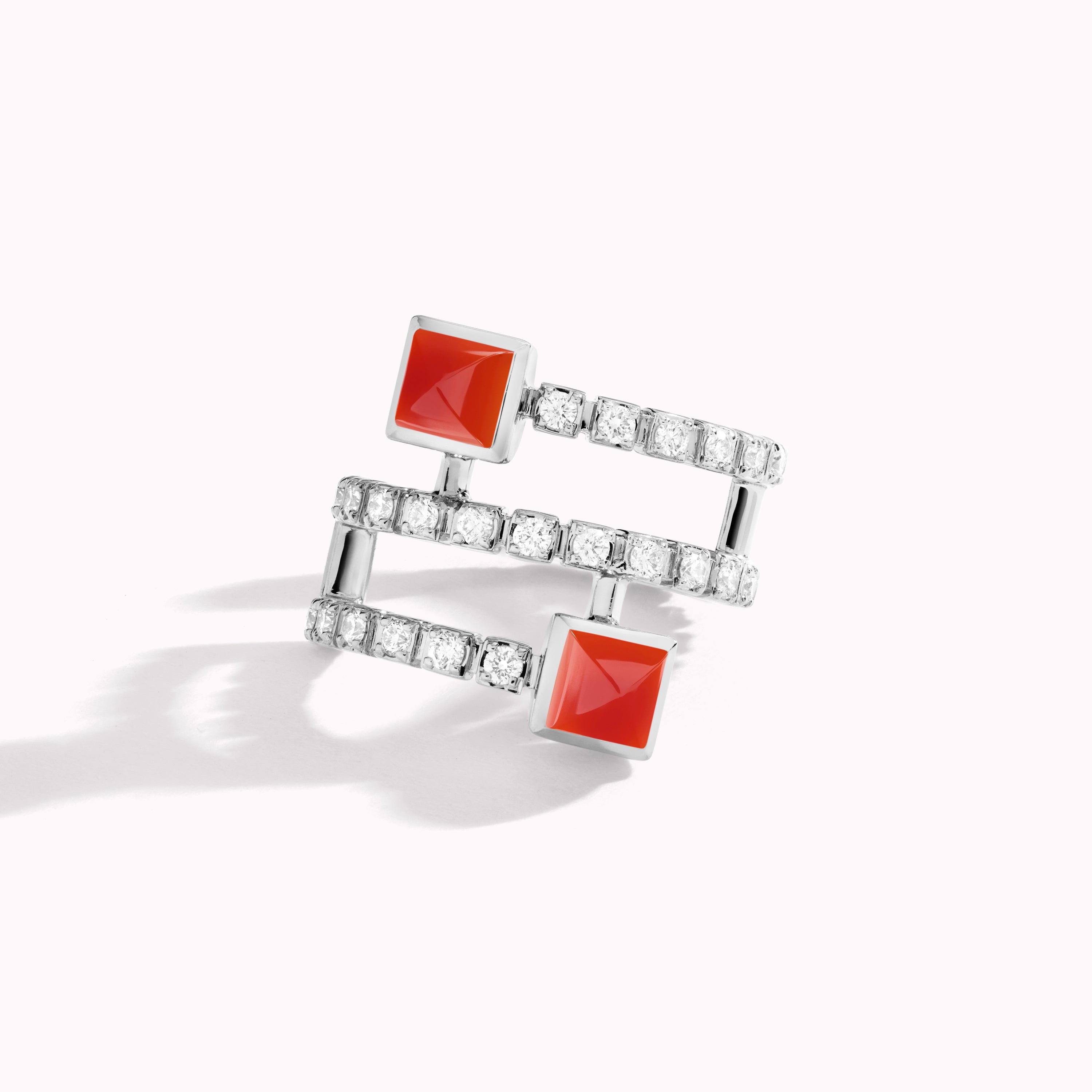 Cleo Lotus Twist Ear Cuff (Single L) — фото 18