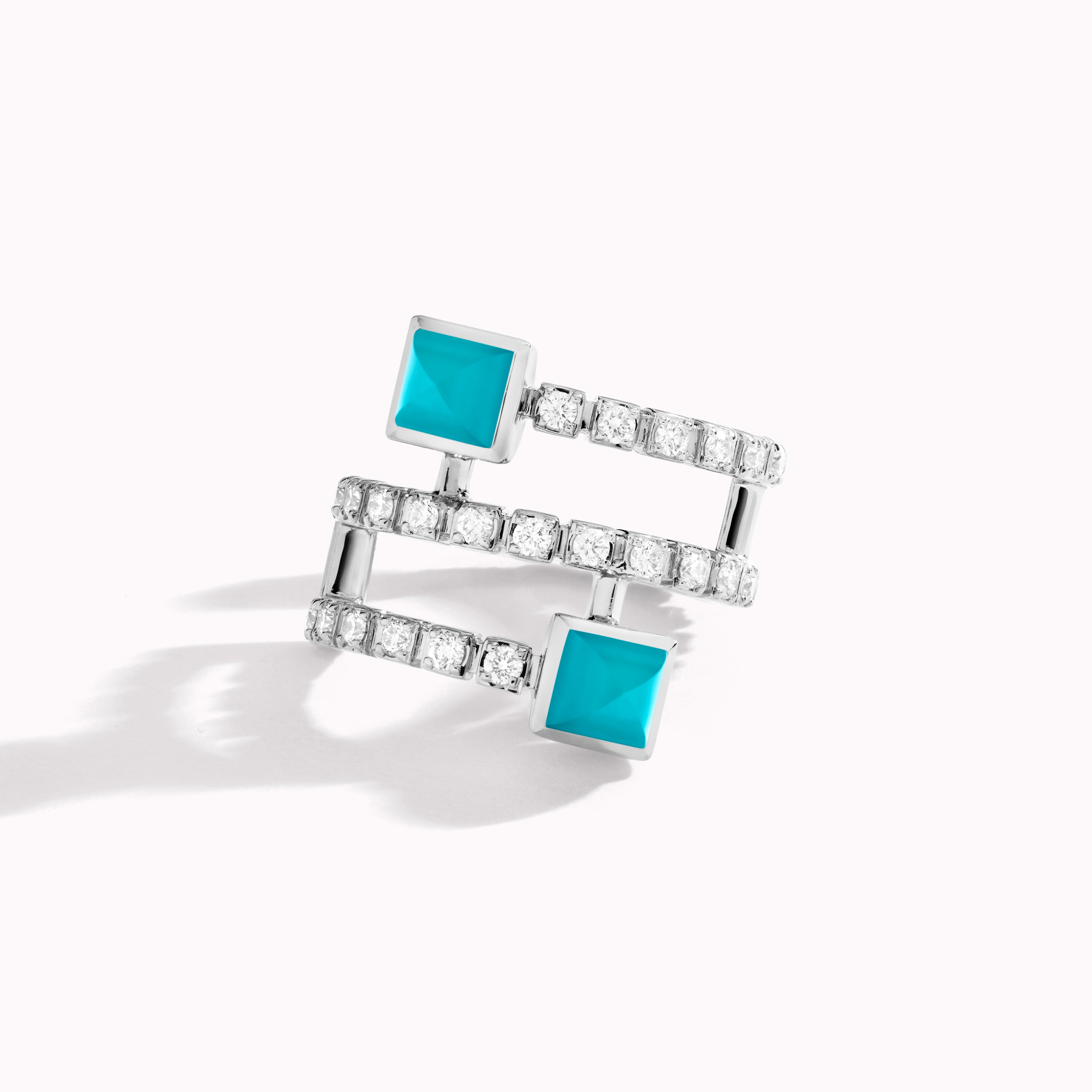 Cleo Lotus Twist Ear Cuff (Single L) — фото 24