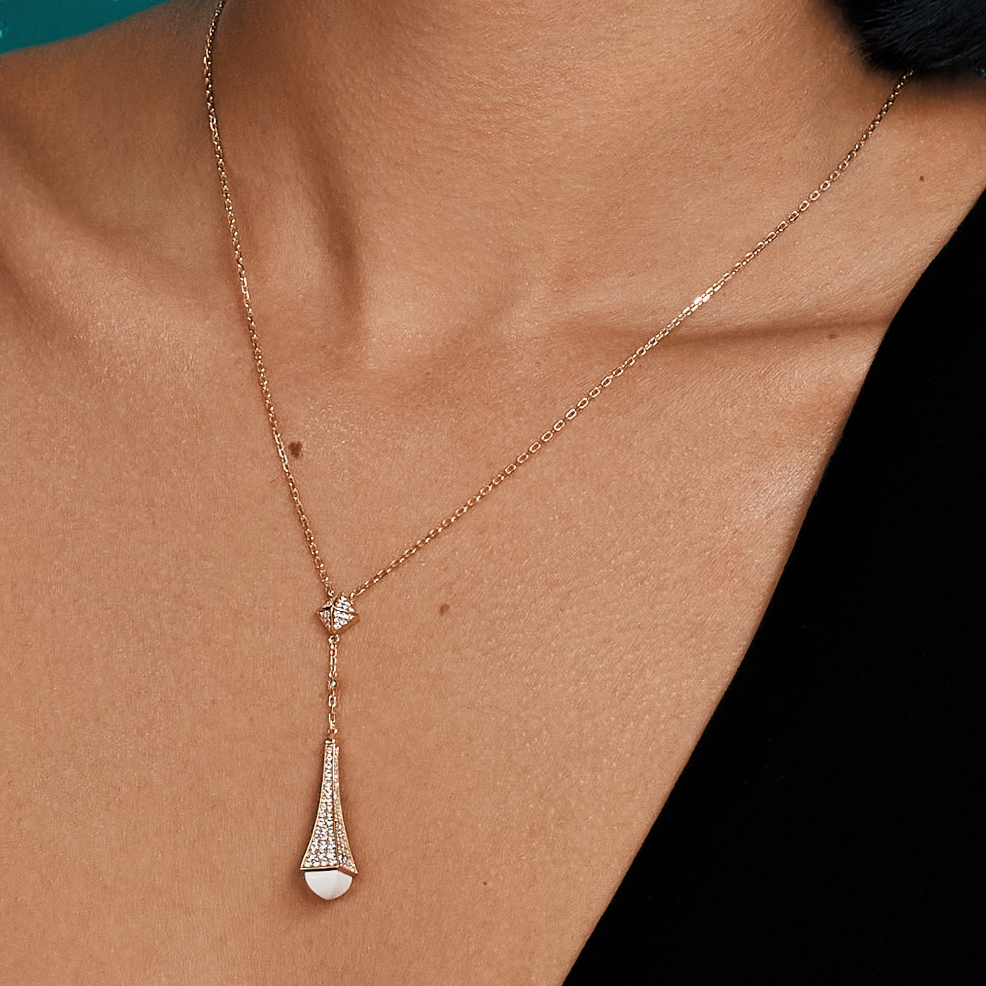 Cleo Diamond Teardrop Pendant — фото 24