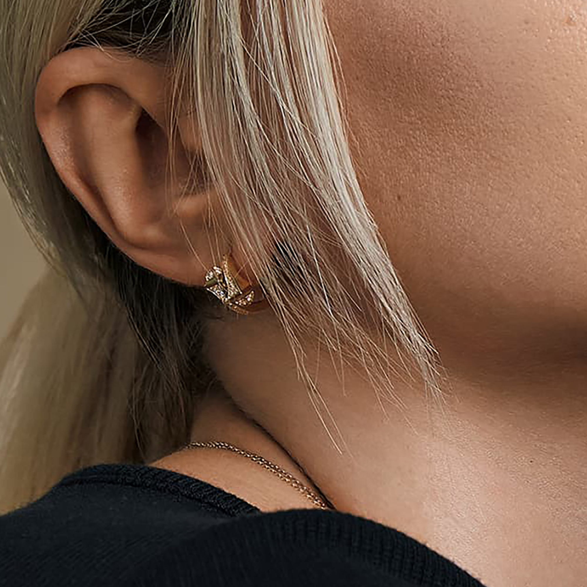 Cleo Full Diamond Huggie Earrings — фото 10