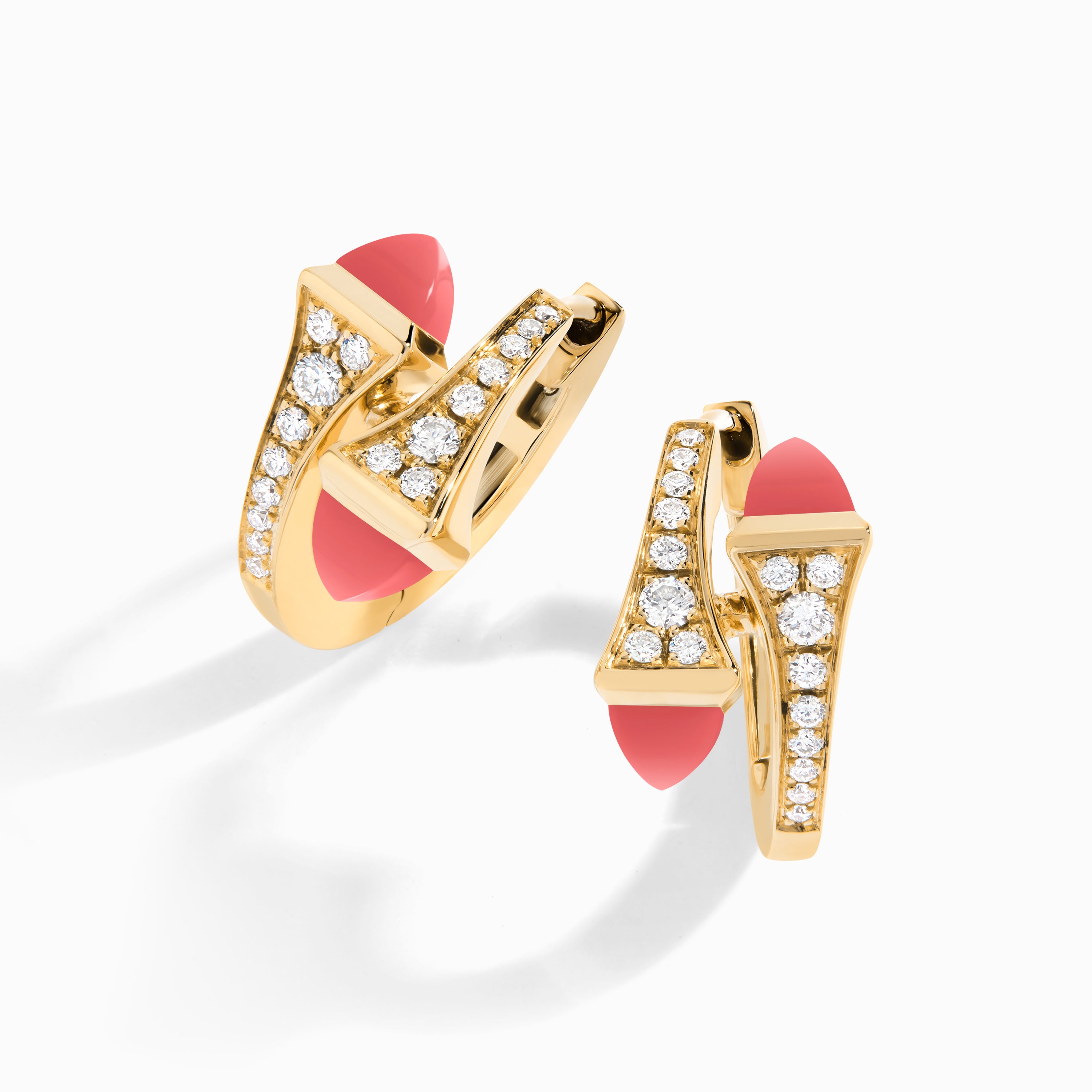 Cleo Diamond Huggie Earrings — фото 16