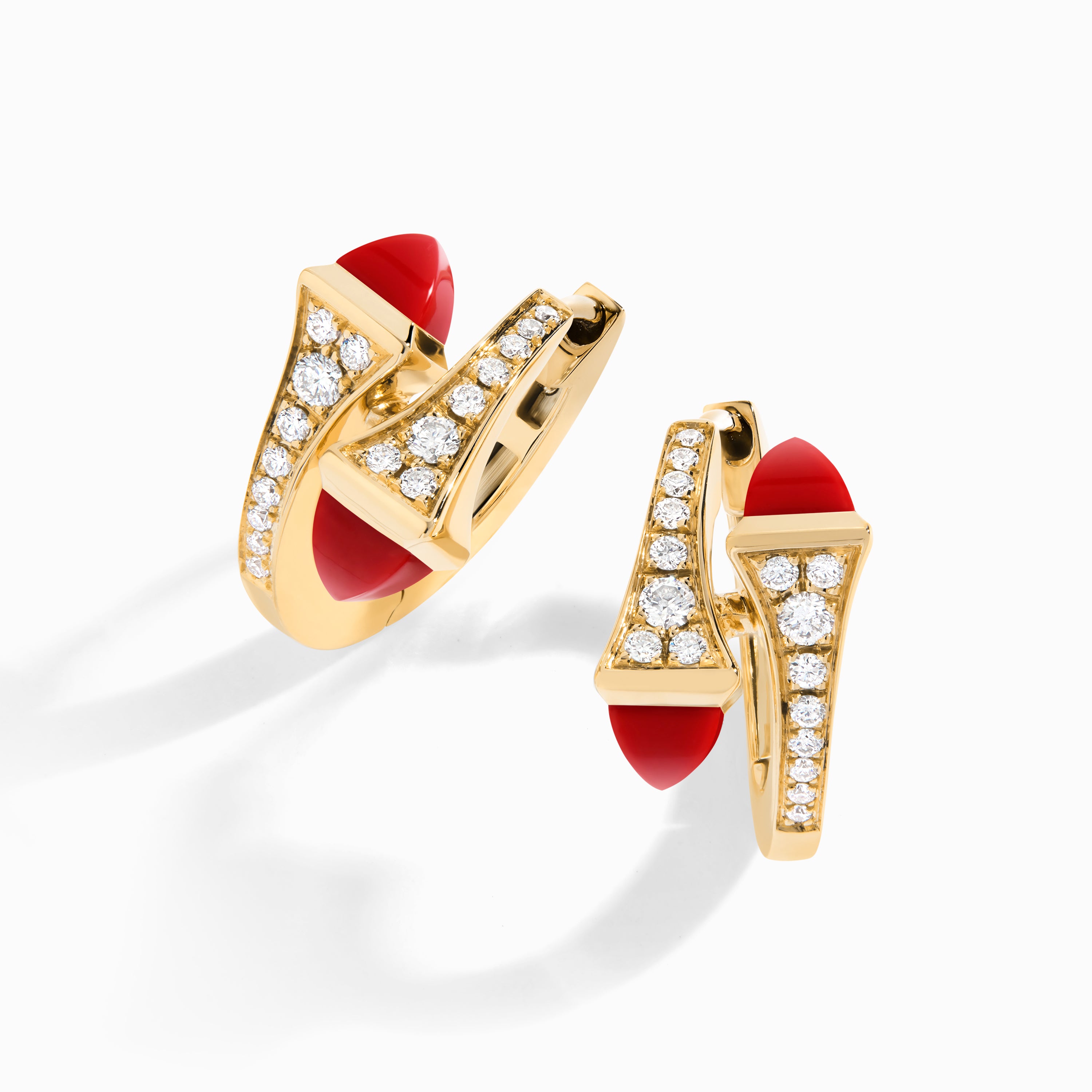 Cleo Diamond Huggie Earrings — фото 25