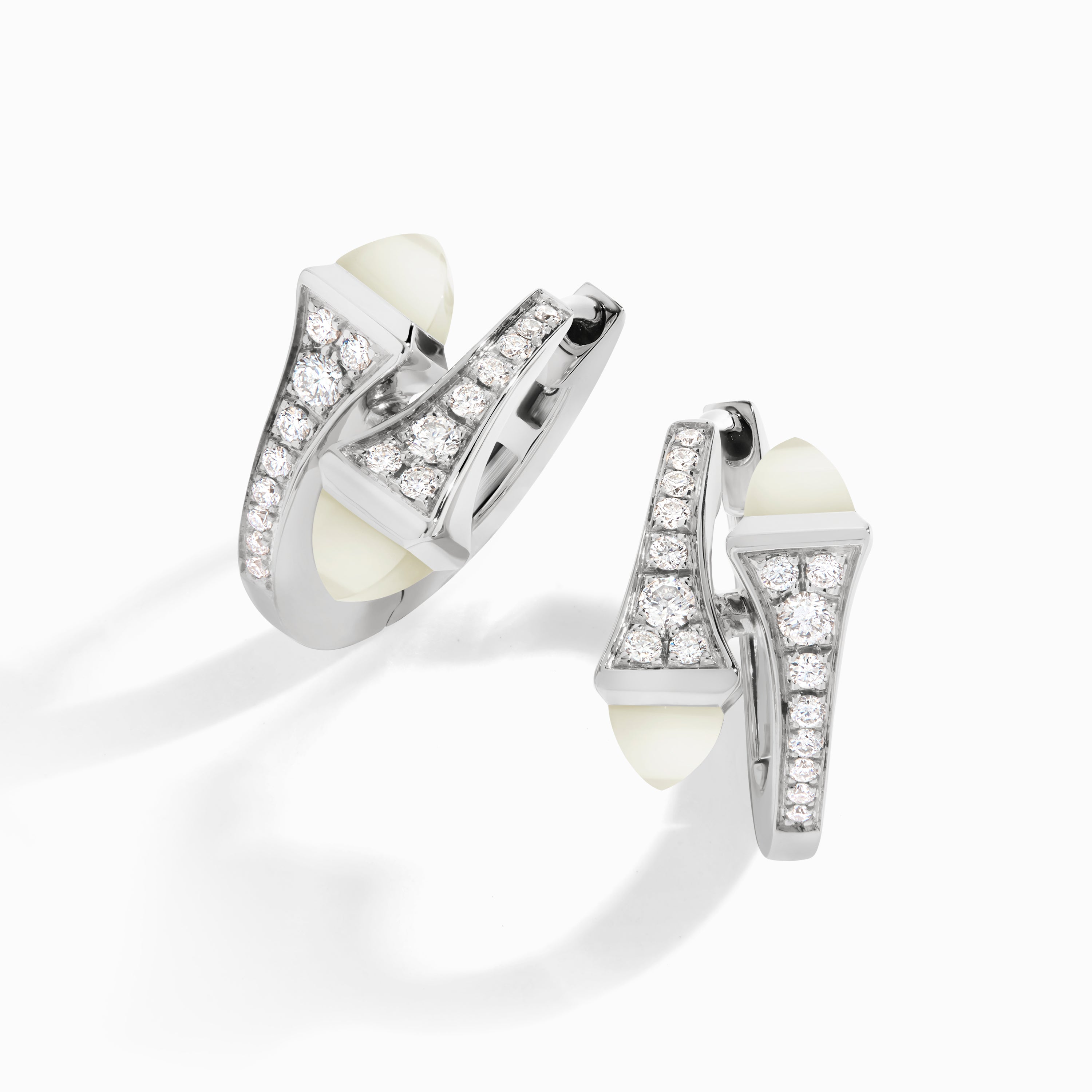 Cleo Diamond Huggie Earrings — фото 97