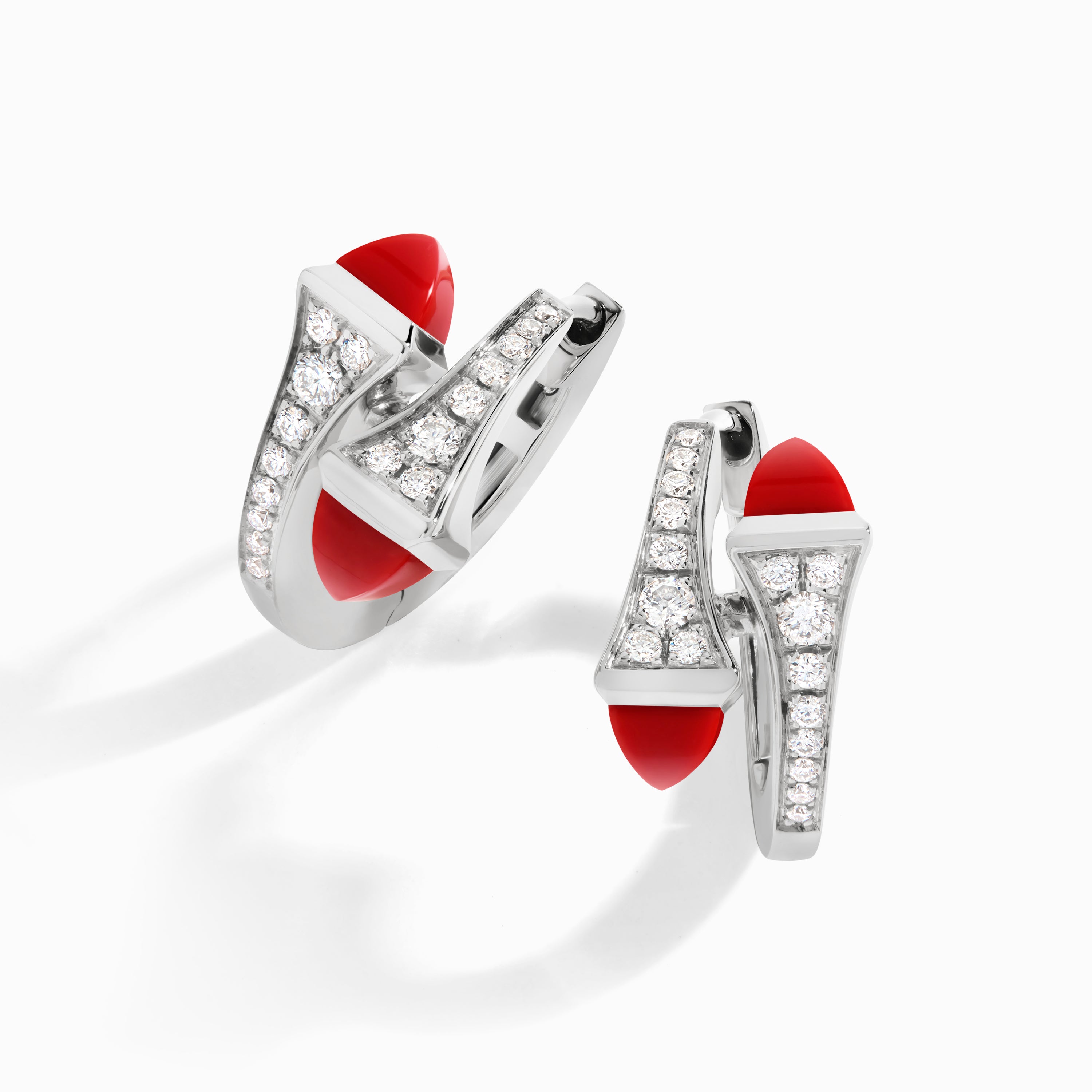 Cleo Diamond Huggie Earrings — фото 46