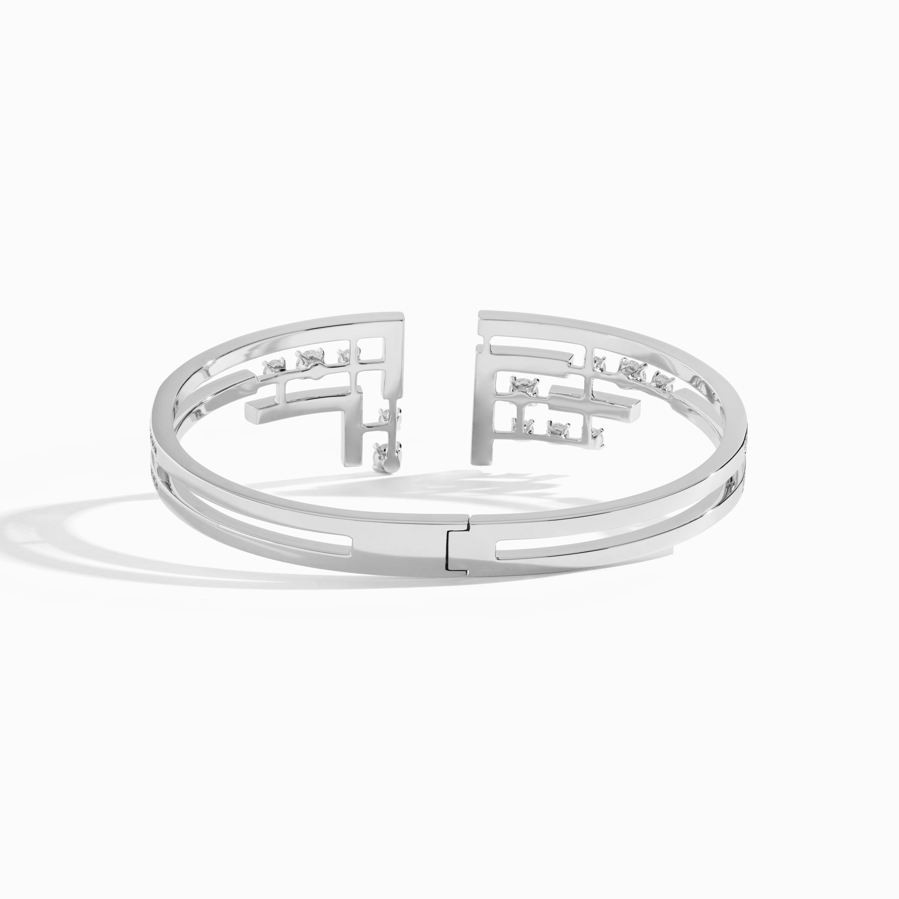 Avenues Crown Hinged Bracelet — фото 13