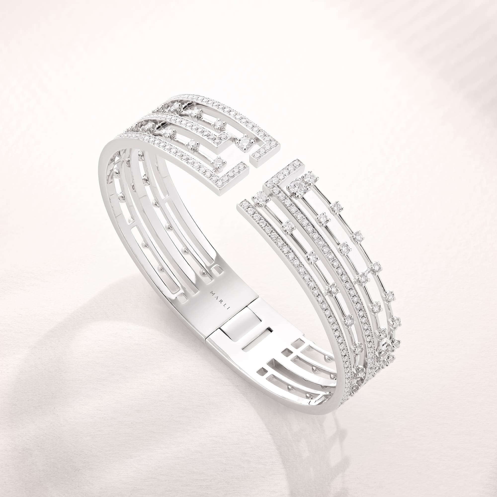 Avenues Statement Hinged Bracelet — фото 12