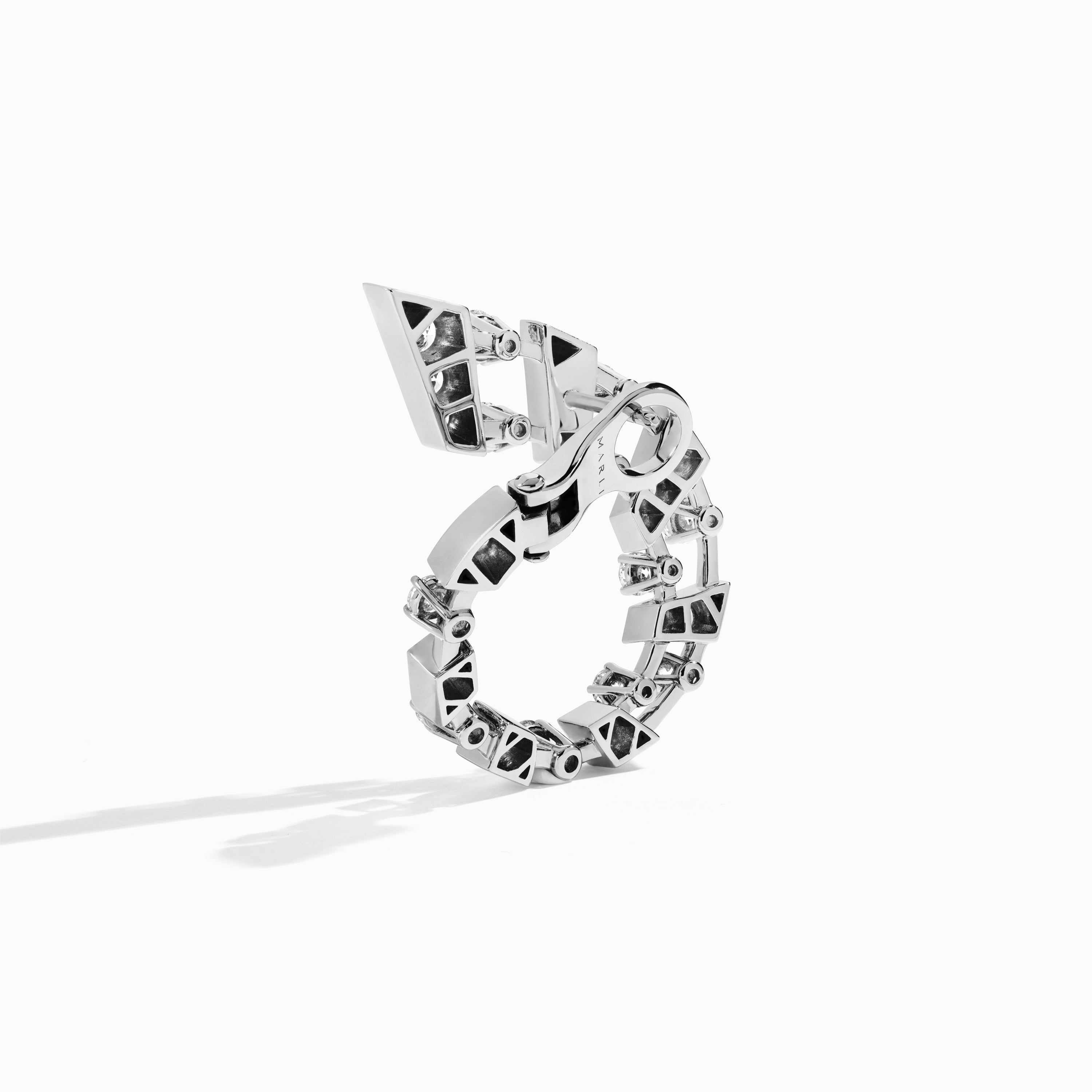 Fifth Avenue Diamond Post Earrings — фото 11