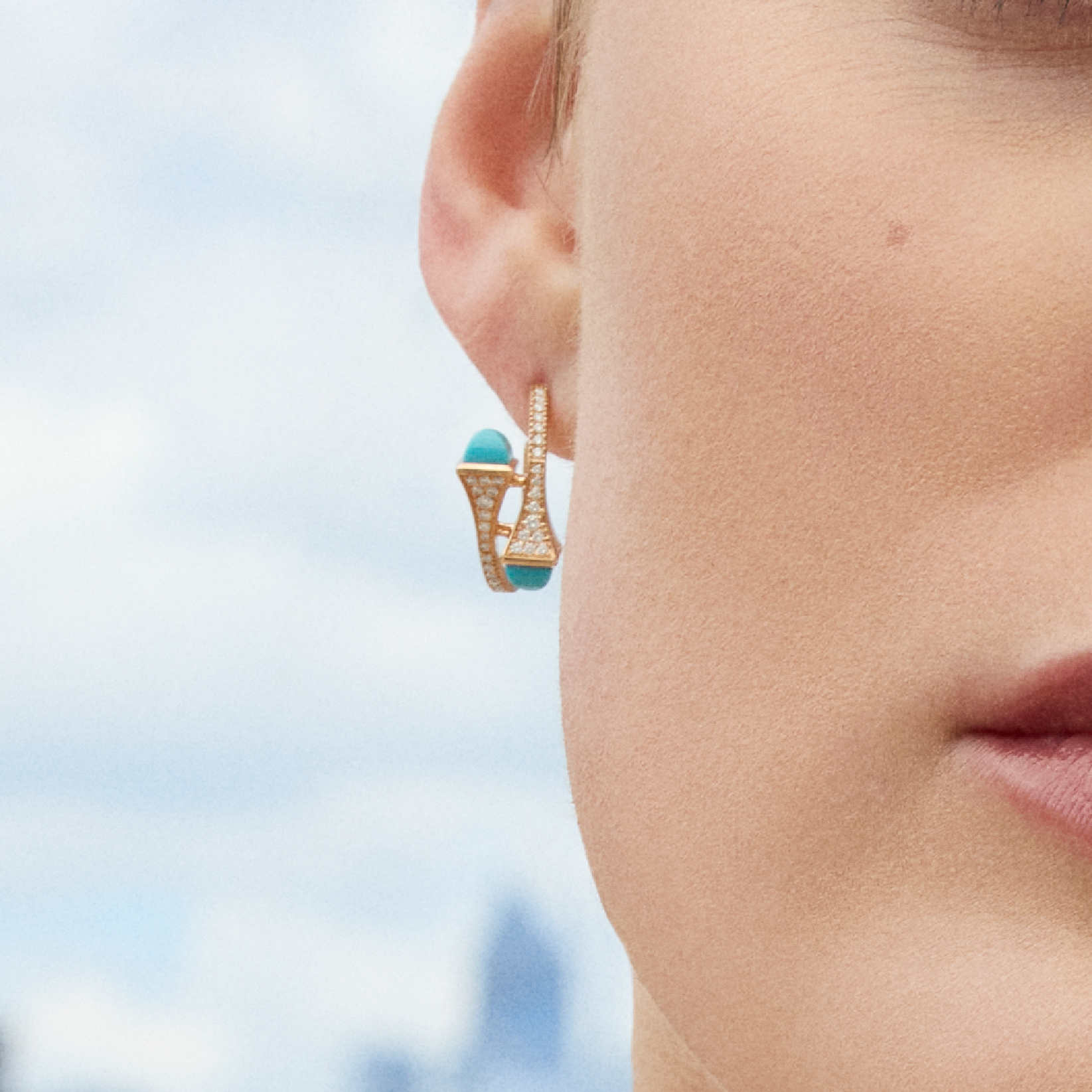 Cleo Diamond Open Hoop Earrings — фото 40