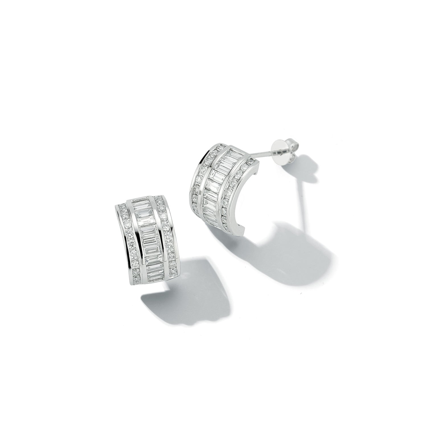 Platinum and Diamond Baguette Half Hoop Earrings — фото 5