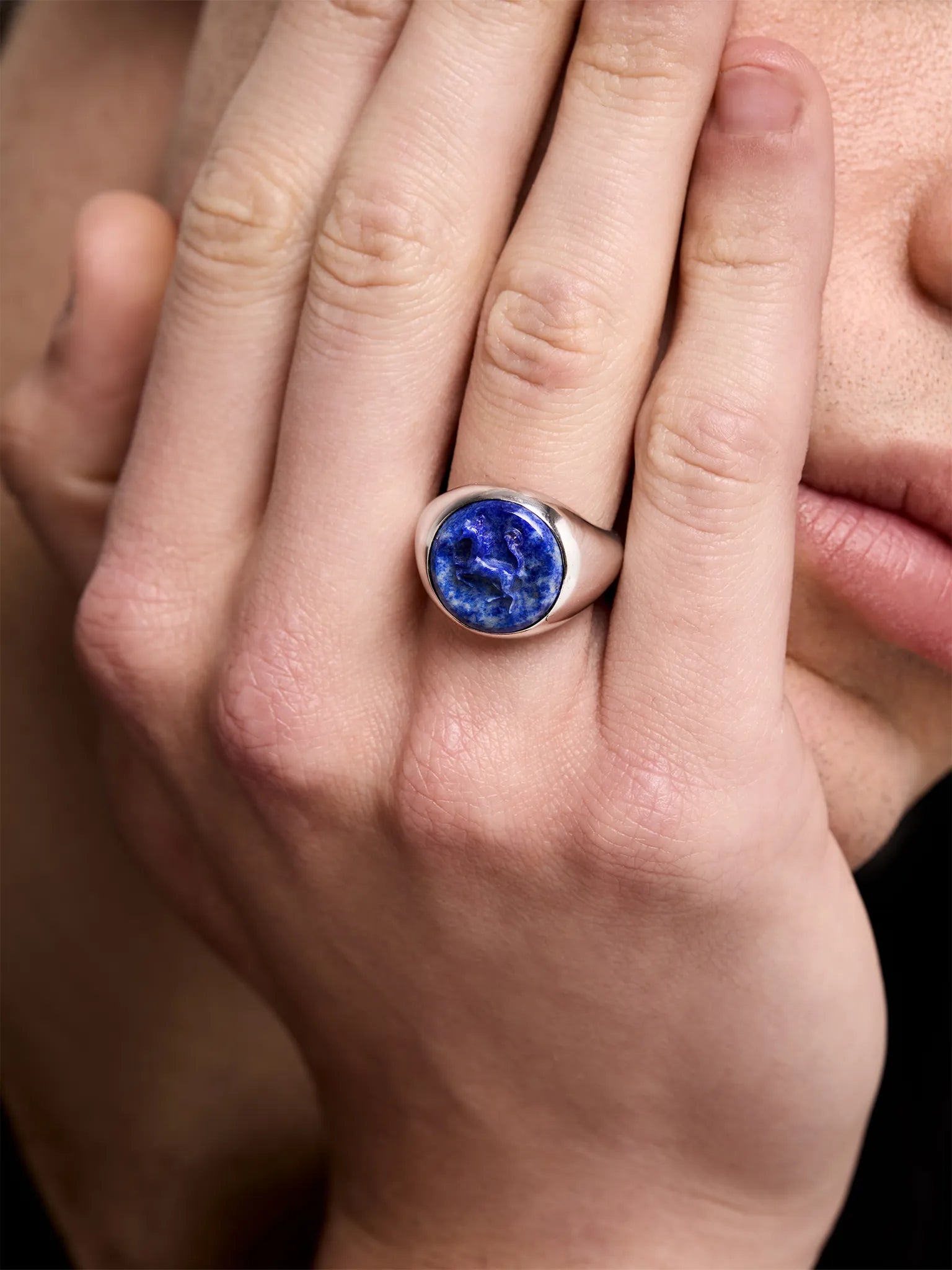 Carved Stallion Lapis Ring — фото 5
