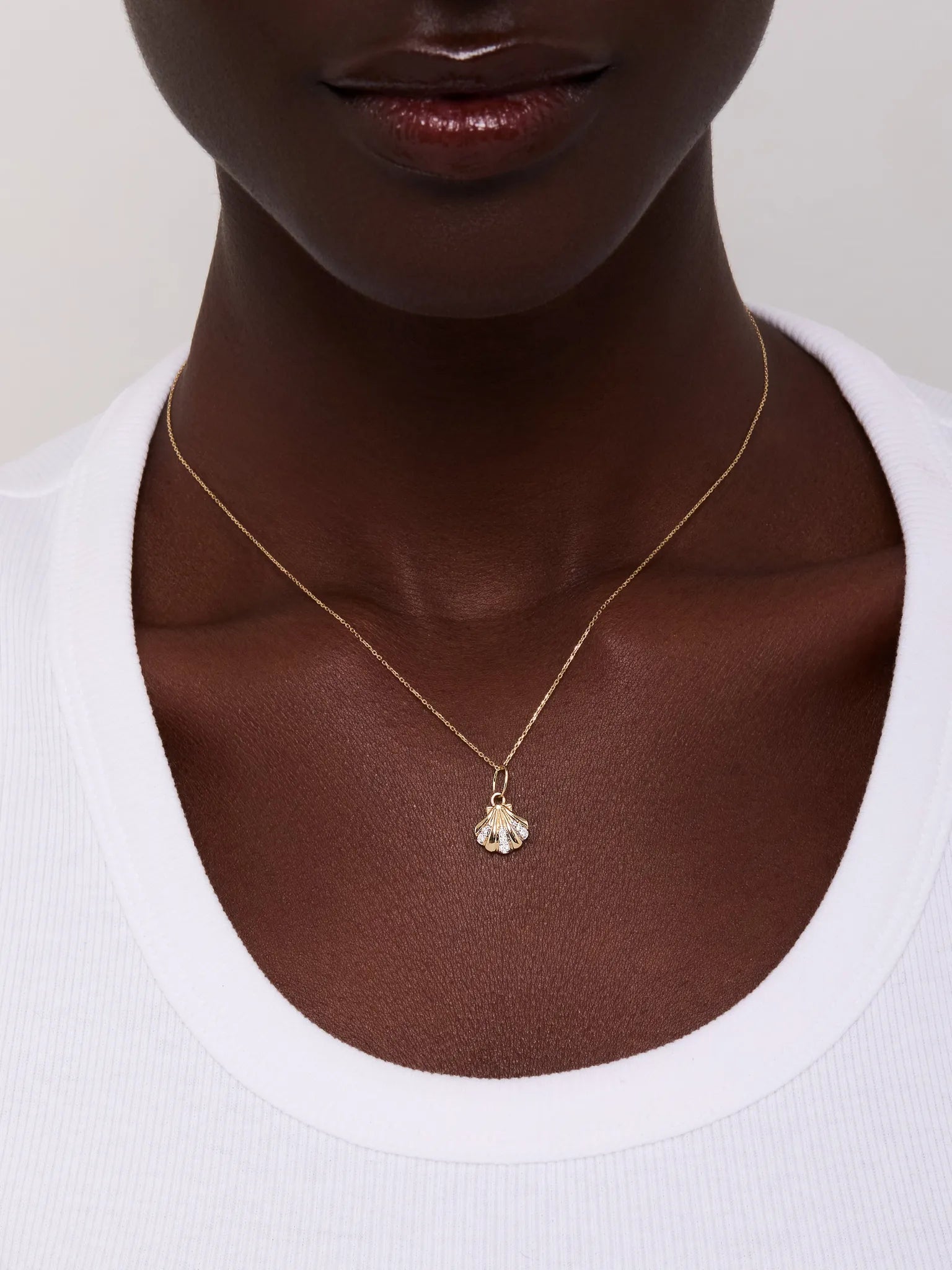 14kt Petite Venus Necklace — фото 3