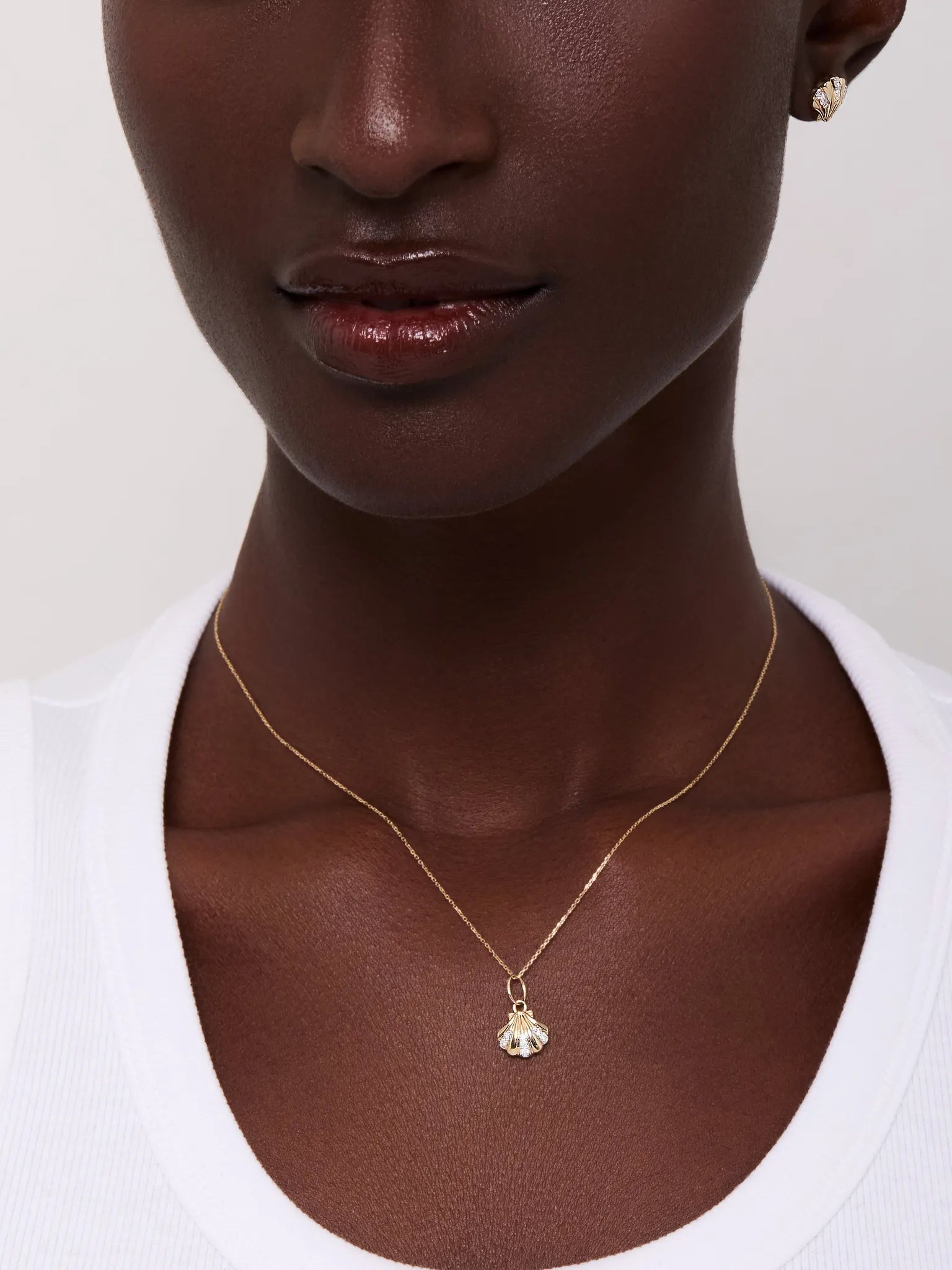 14kt Petite Venus Necklace — фото 4