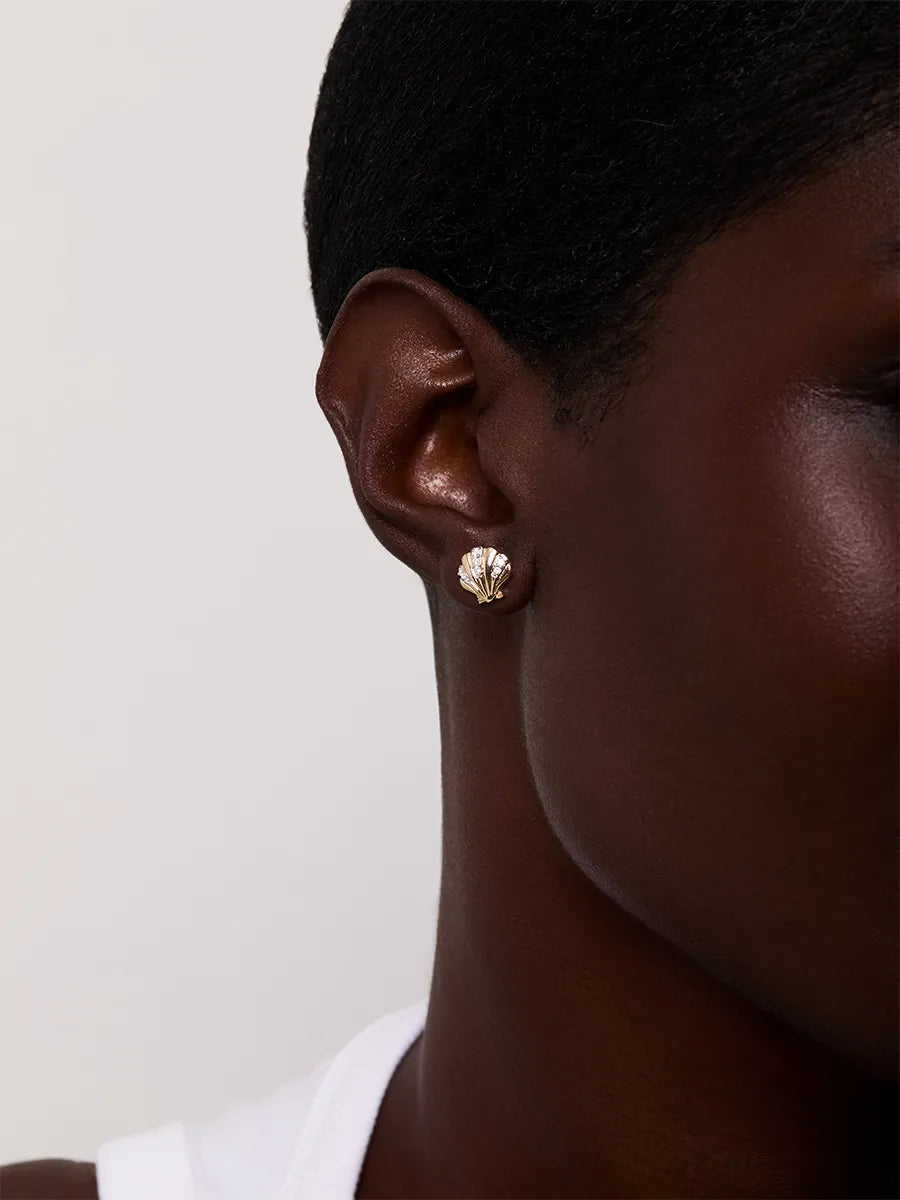 14kt Petite Venus Studs — фото 4