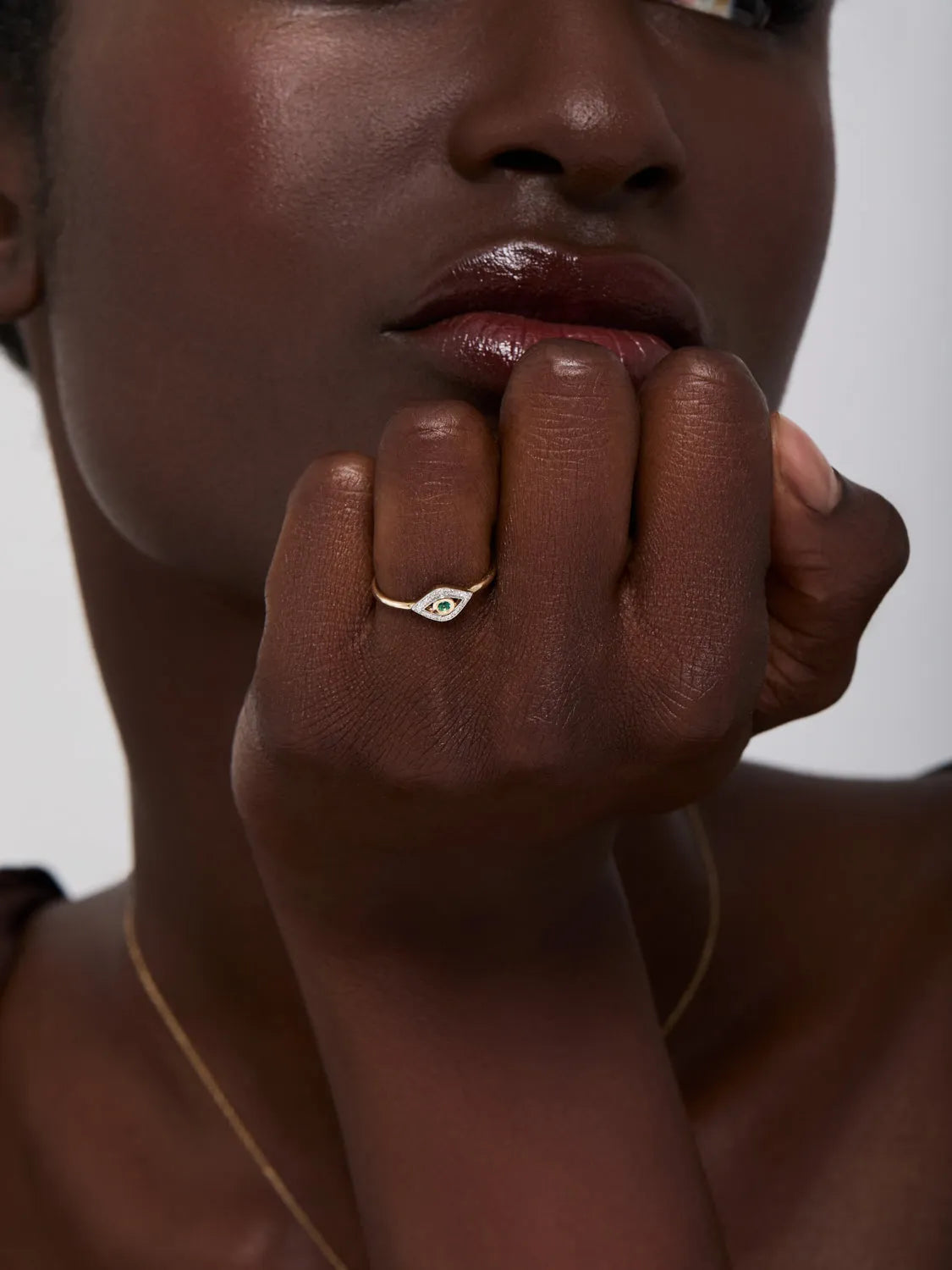 14kt Emerald Evil Eye Ring — фото 3