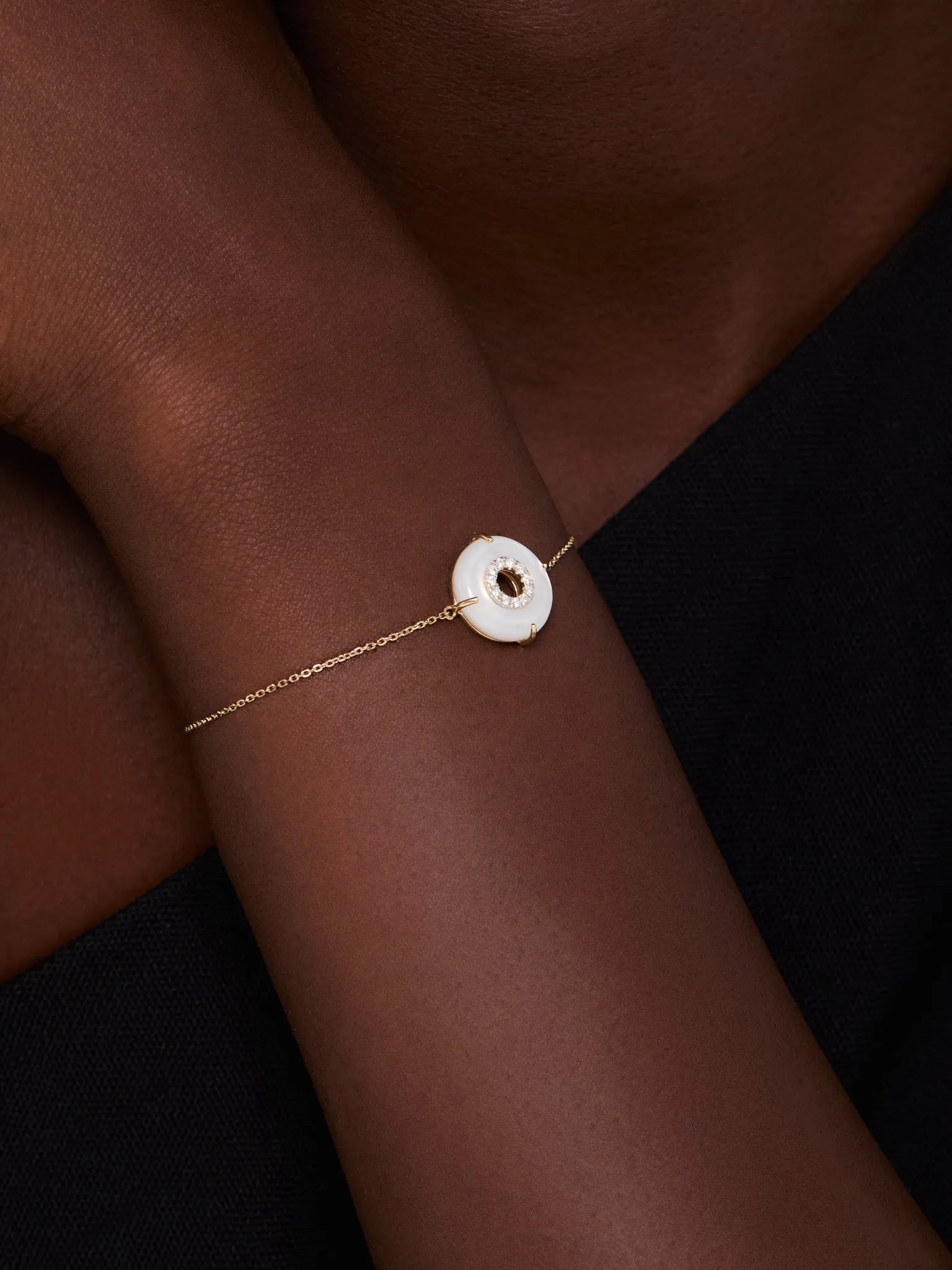 14kt Mother of Pearl Donut Diamond Inner Circle Chain Bracelet — фото 3