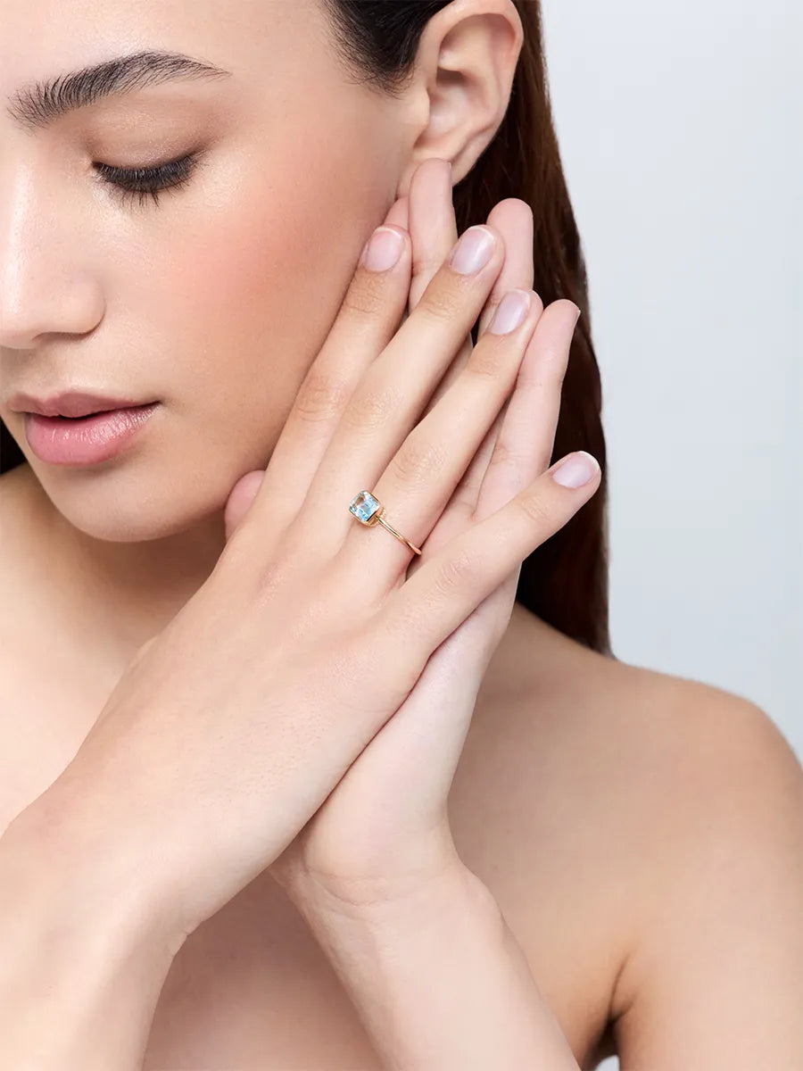 14kt Blue Topaz Bezel Ring — фото 4