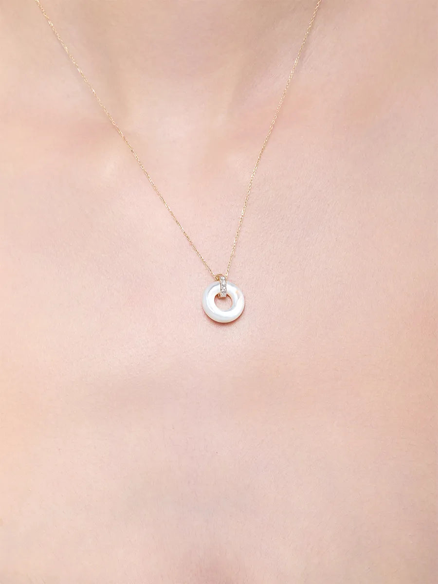 14kt Mother of Pearl  Donut and Diamond Door Knocker Necklace — фото 3