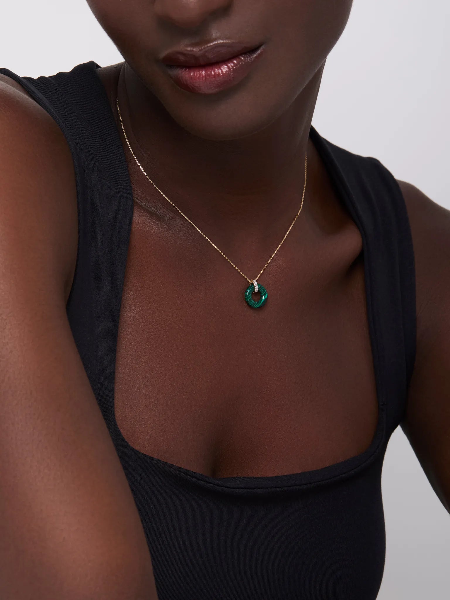 14kt Malachite Donut and Diamond Door Knocker Necklace — фото 2