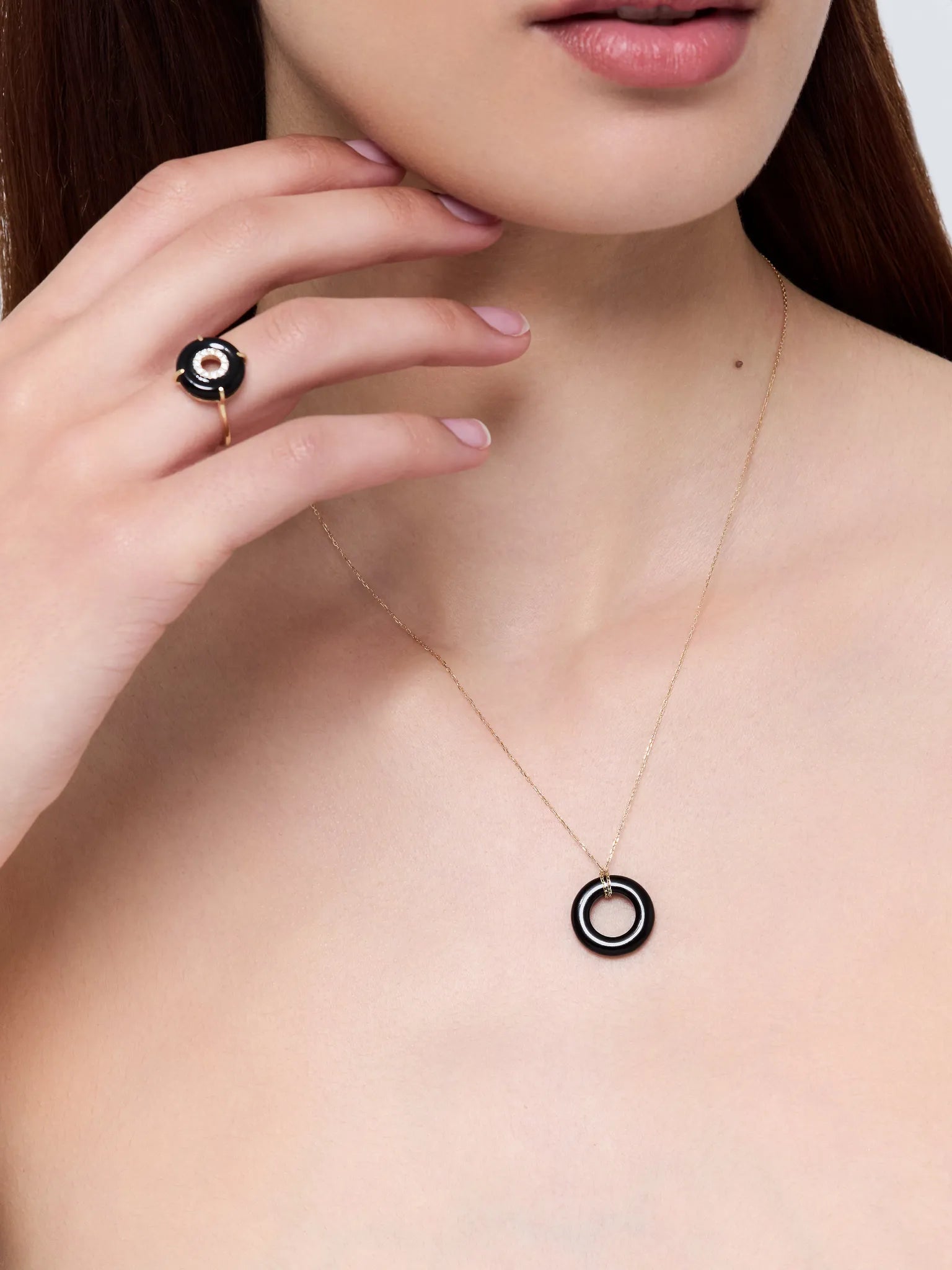 14kt Onyx Donut Necklace — фото 2