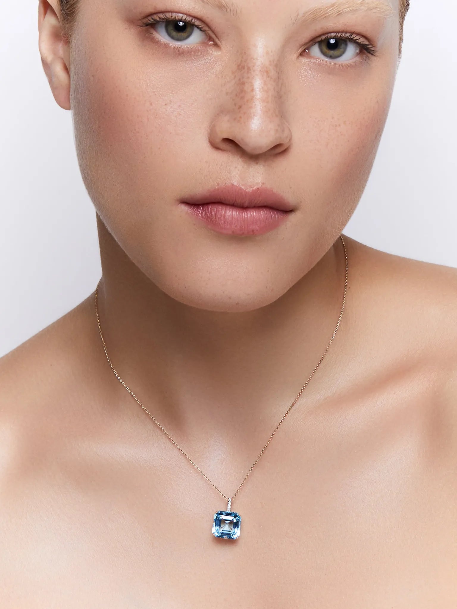 14kt Asscher Cut Swiss Blue Topaz Necklace — фото 2