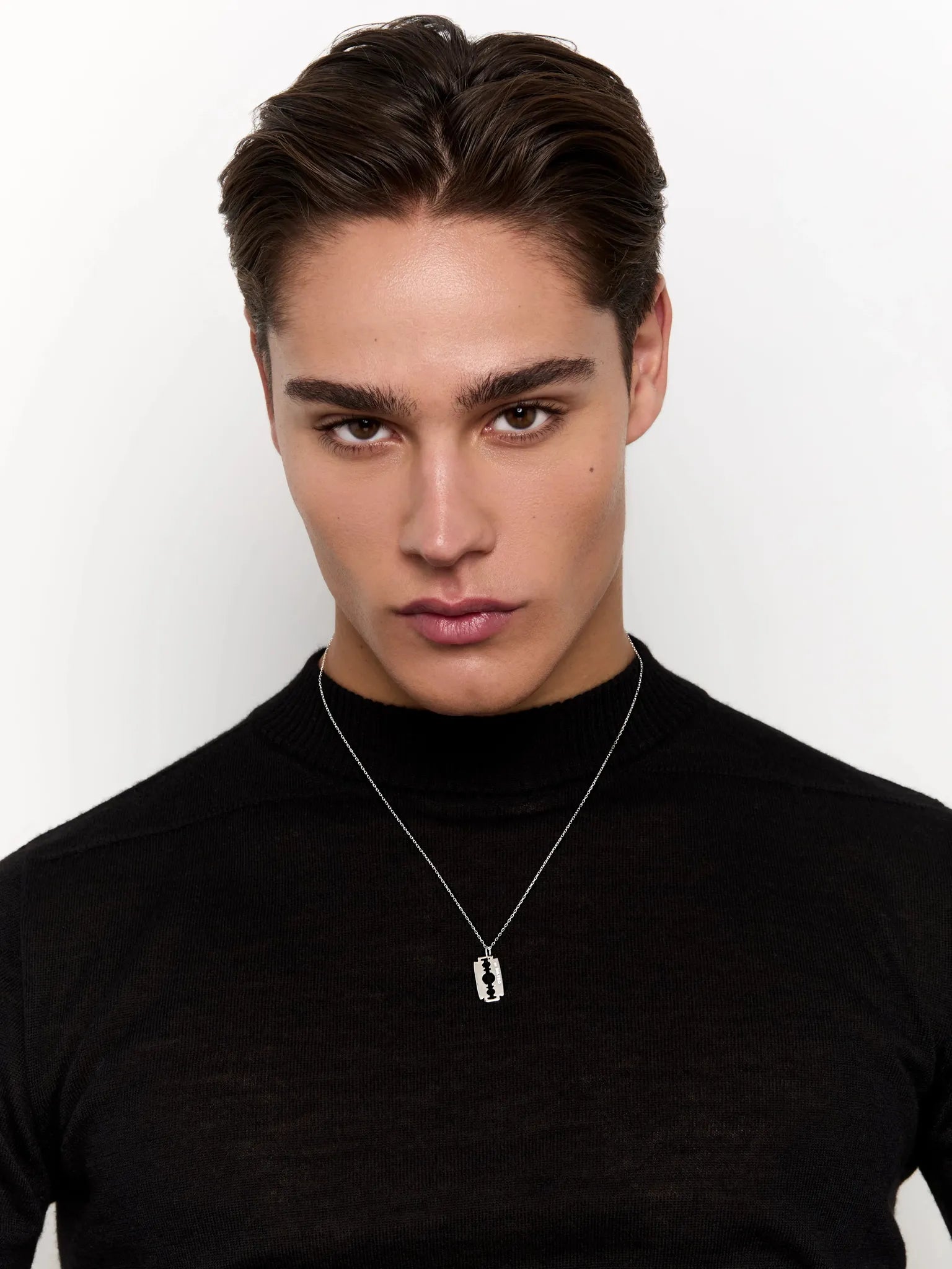 Razor Blade Necklace — фото 2