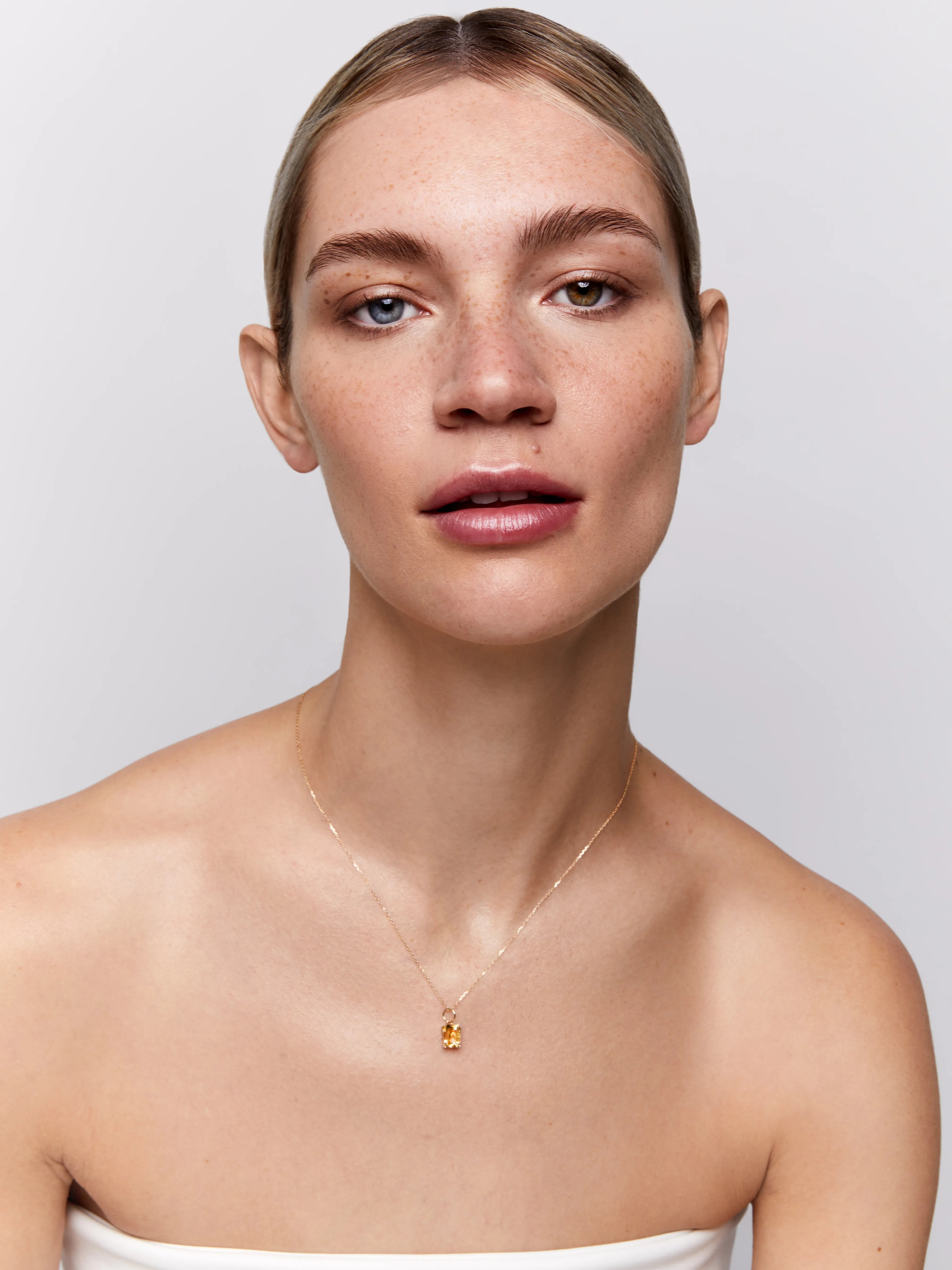 14kt Emerald Cut Citrine Necklace — фото 2