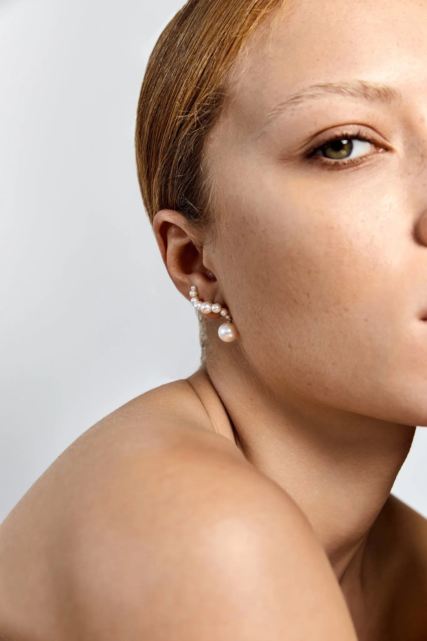 14kt Pearl Curve Drop Earrings — фото 2
