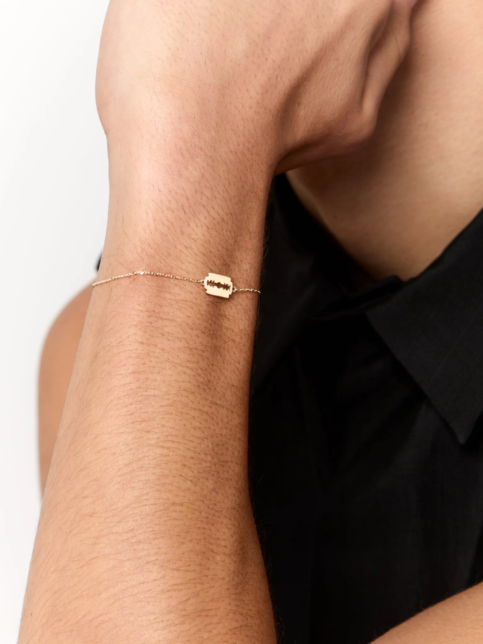 14kt Mini Razor Blade Bracelet — фото 2