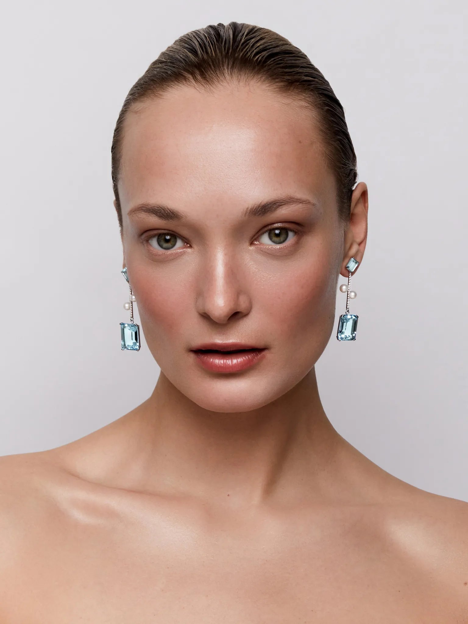 14kt Aquamarine, Blue Topaz  and Pearl Statement Earring — фото 3