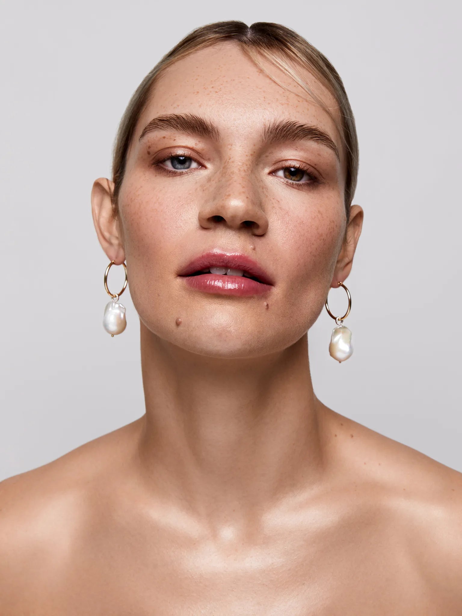 14kt Gold Baroque Pearl Detachable Hoops — фото 3