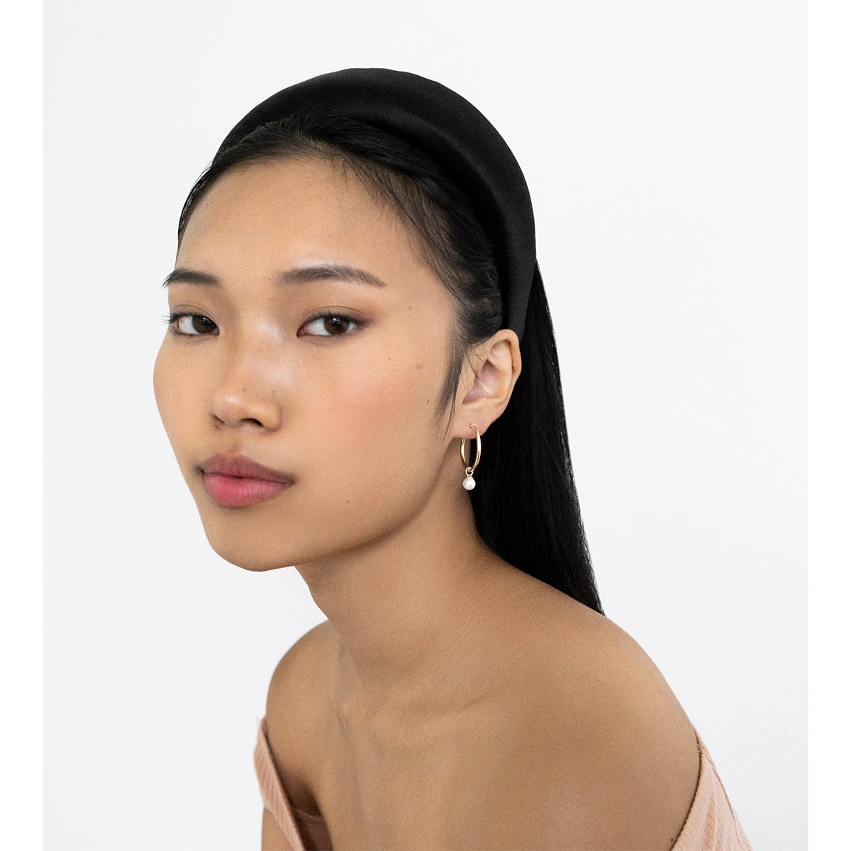 14kt Gold Small Detachable Pearl Hoops - 25mm — фото 2