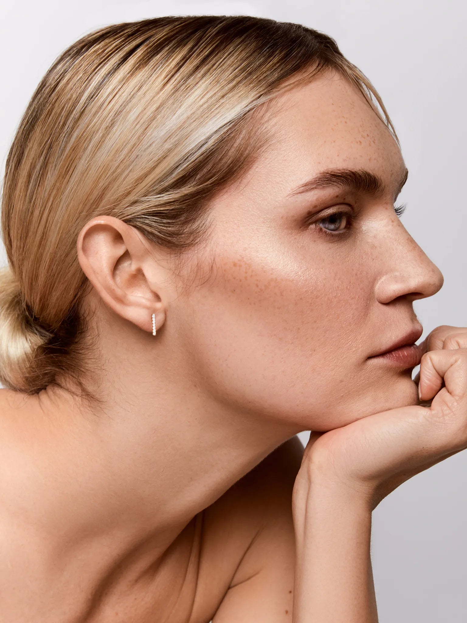 14kt Diamond Bar Studs — фото 3