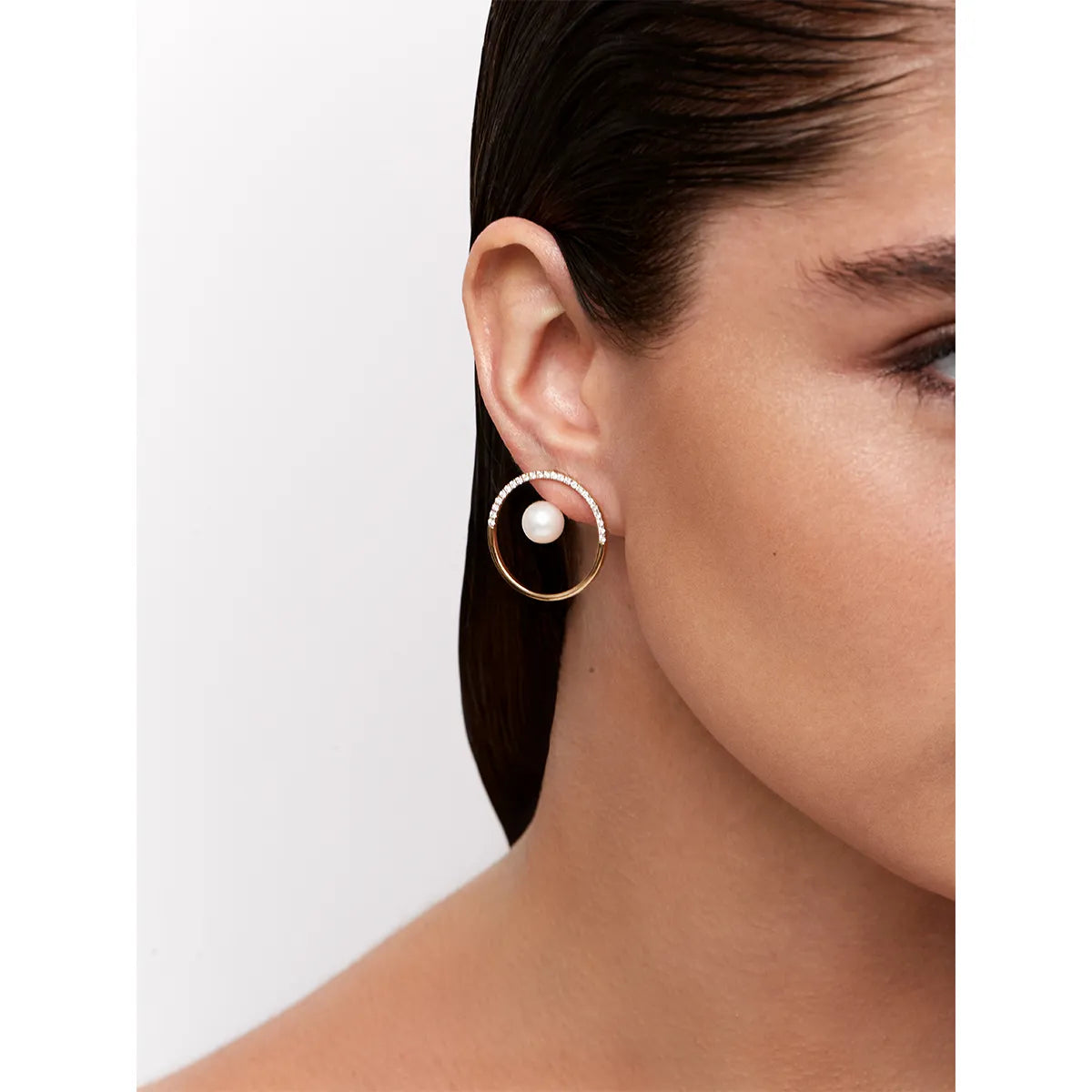 14K Gold Half Moon Floating Pearl Hoop — фото 2
