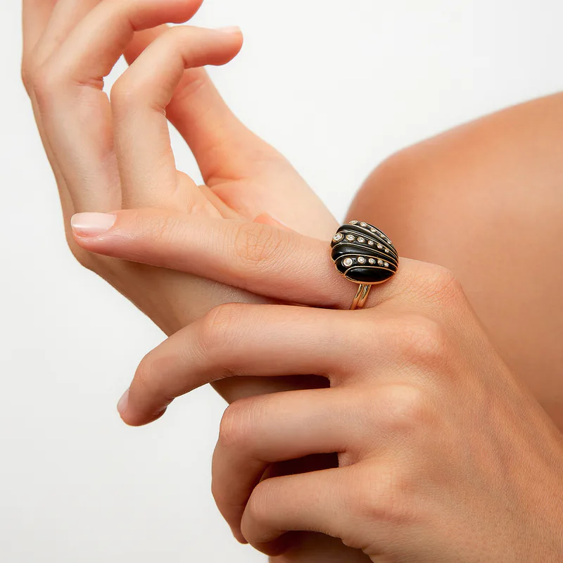 BAGUE COQUILLAGE ONYX OR JAUNE