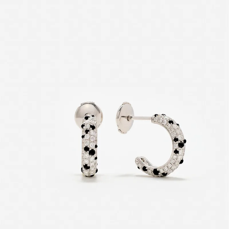 PAIRE DE CREOLES DALMATIEN DIAMANTS OR BLANC