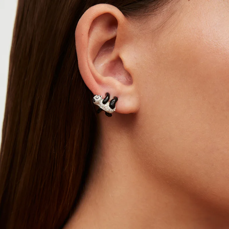 PAIRE DE BOUCLES D’OREILLE PANDA DIAMANTS OR BLANC