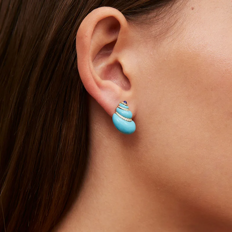 PAIRE DE MINI BOUCLES D’OREILLE COQUILLAGE TURQUOISE OR JAUNE