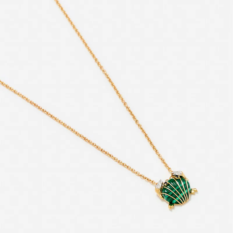 PENDENTIF MINI CRABE COQUILLAGE MALACHITE OR JAUNE