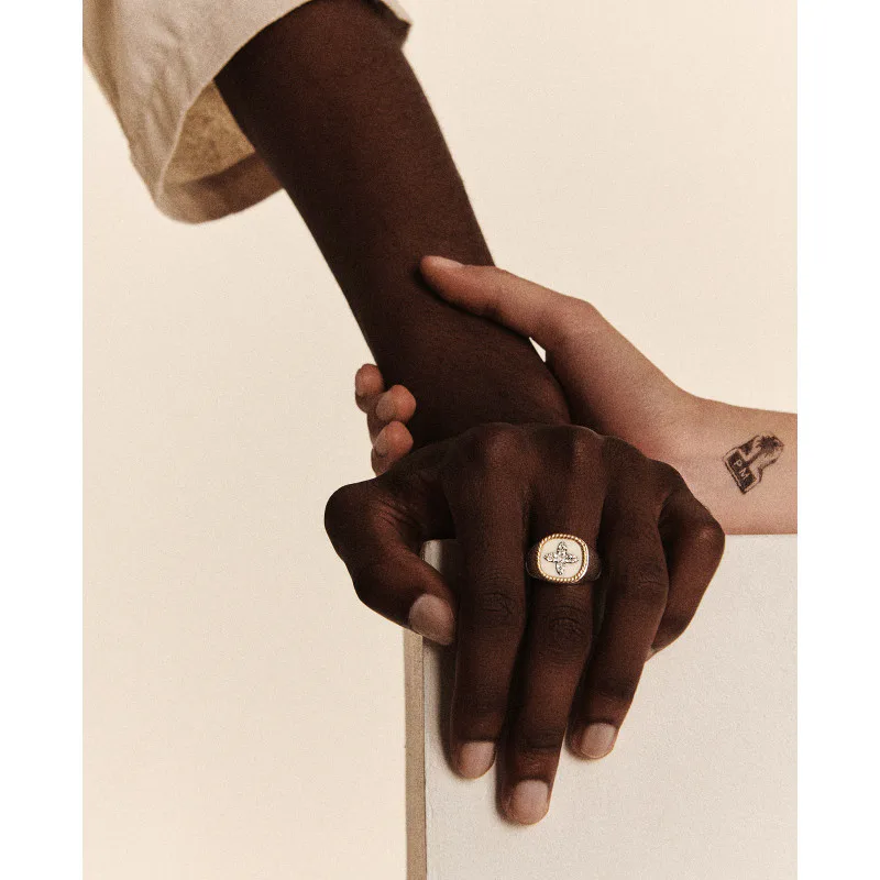 BOWIE WHITE DIAMOND