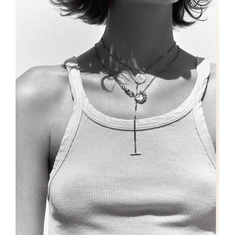 INITIALE N°4