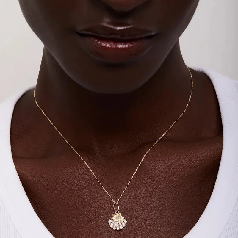 14kt Diamond Venus Necklace