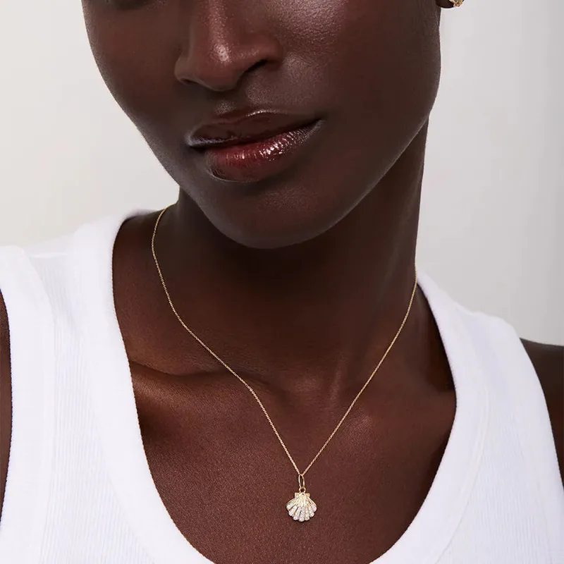 14kt Diamond Venus Necklace