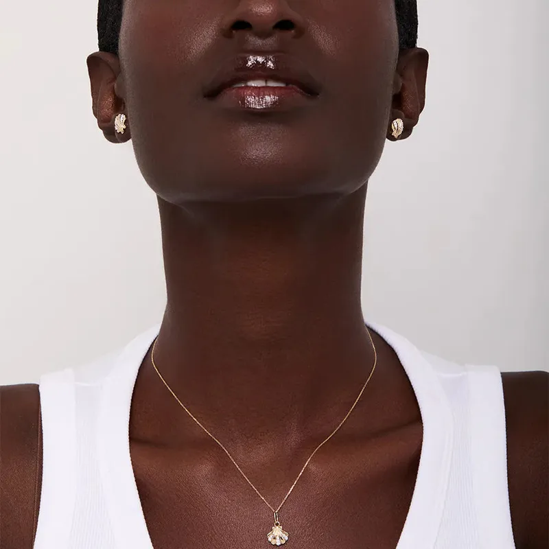14kt Petite Venus Necklace