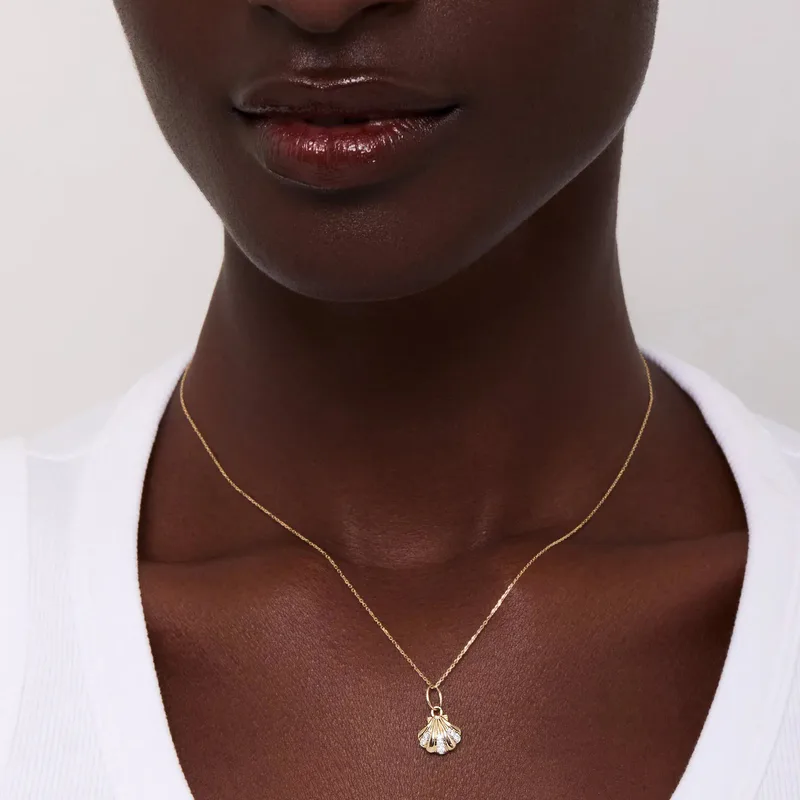 14kt Petite Venus Necklace