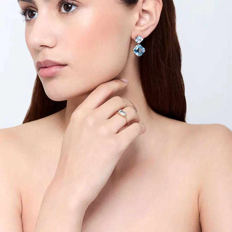 14kt Blue Topaz Bezel Ring