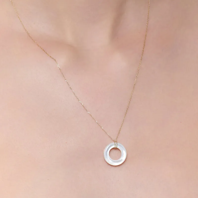 14kt Mother of Pearl Donut Necklace