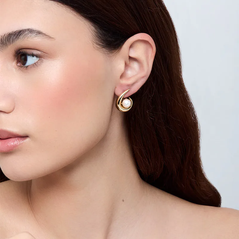 14kt Pearl Curl Earrings